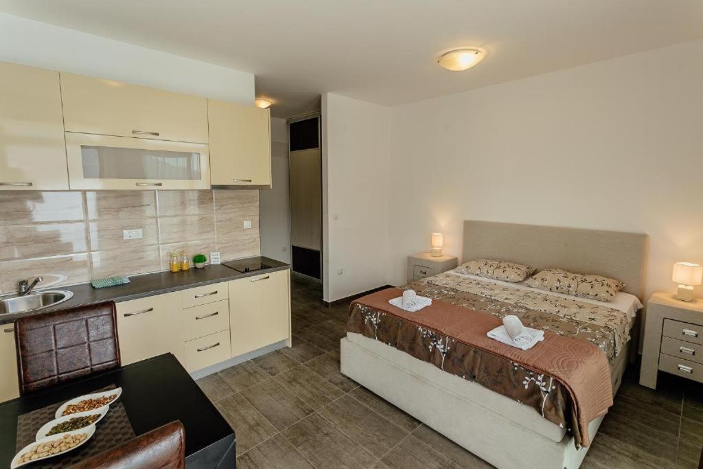 Apartments Joy Herceg Novi Exterior foto