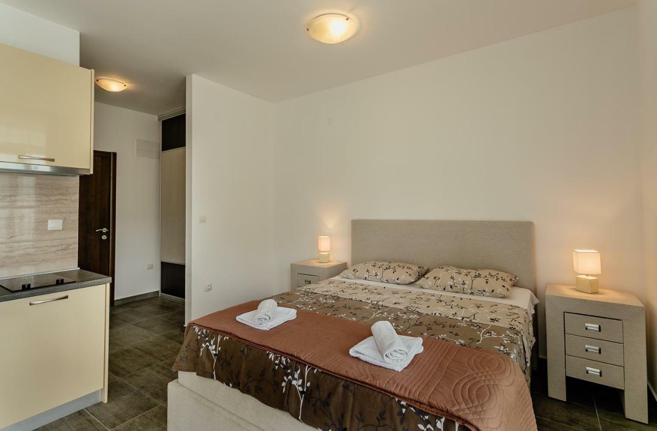 Apartments Joy Herceg Novi Exterior foto