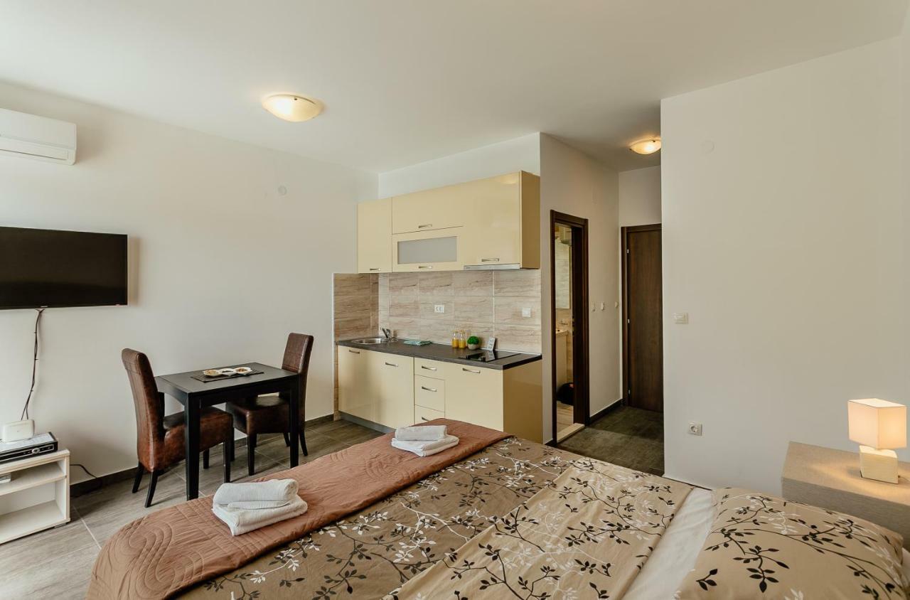 Apartments Joy Herceg Novi Exterior foto